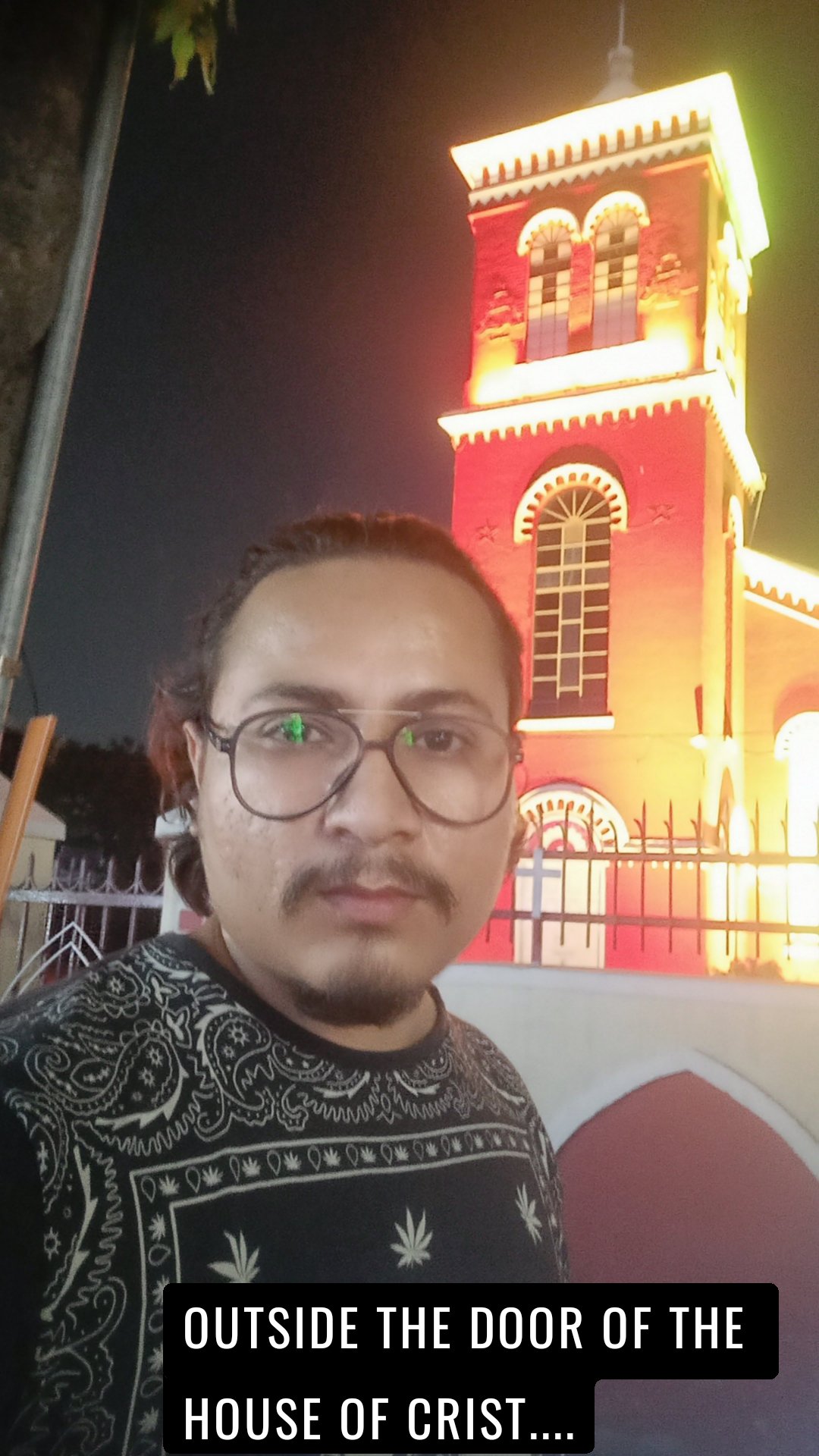 Outside the door of the house of Crist....